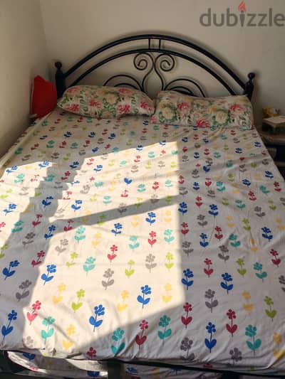 Metal Queen size bed