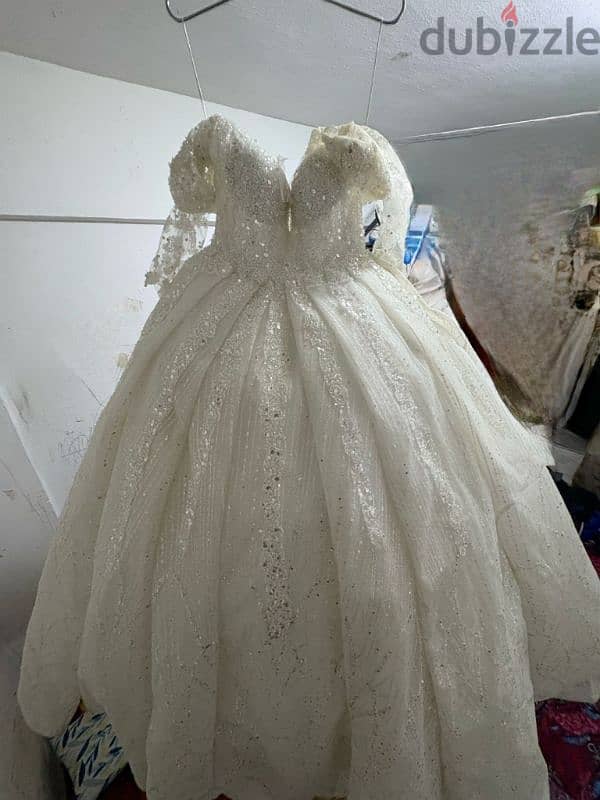 Wedding Dress for urgent sale 4