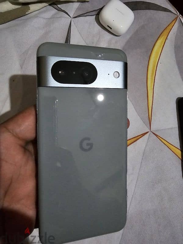 Google Pixel 8 3