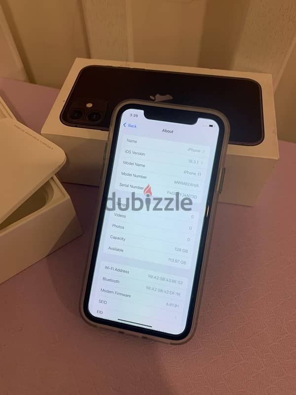 iPhone 11 . . 128gb battery 87% not open device not change anything 13