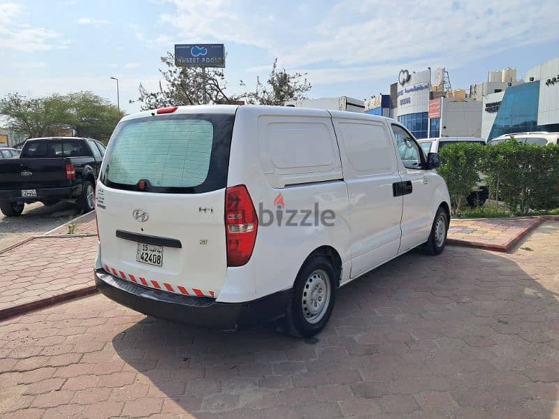 Hyundai H1 2017 1