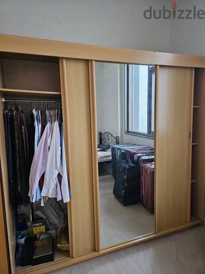 3 door cupboard with mirror