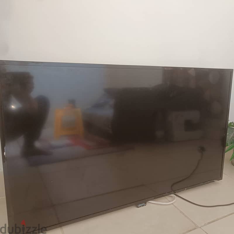 Philips LED TV model 40PFA4500/56 1