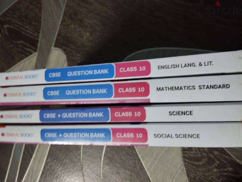 OSWAAL CLASS X SCIENCE,MATHEMATICS,SOCAIL SCIENCE,ENGLISH ( GUIDE ) 1