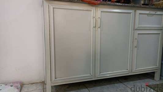 Beautiful Kitchen Cabinets – Excellent Condition!