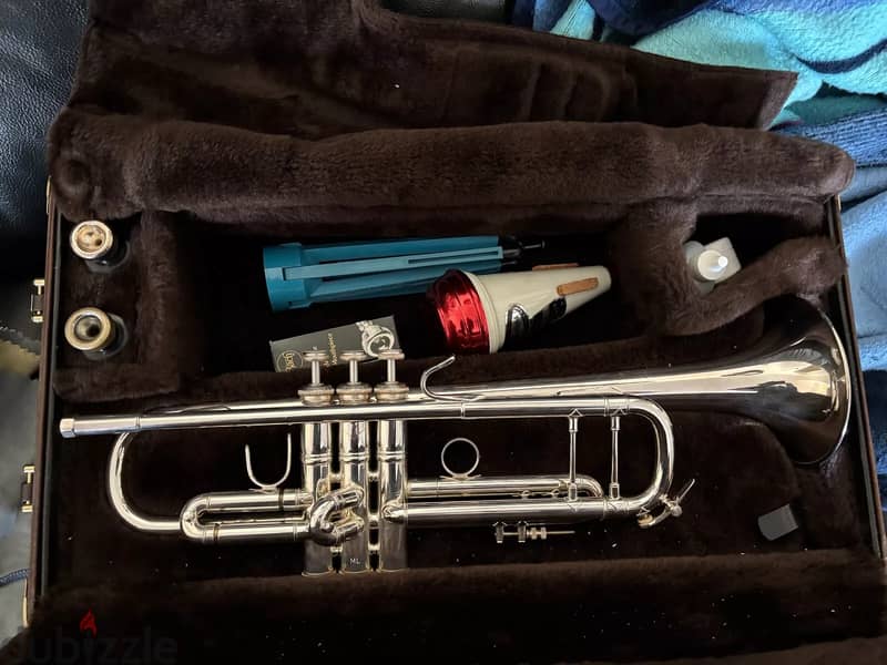 WhatsApp ‪+31687040507 EMI plan Bach Stradivaris Model 72 Trumpet ML 0