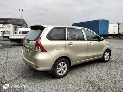 Toyota avanza 2015