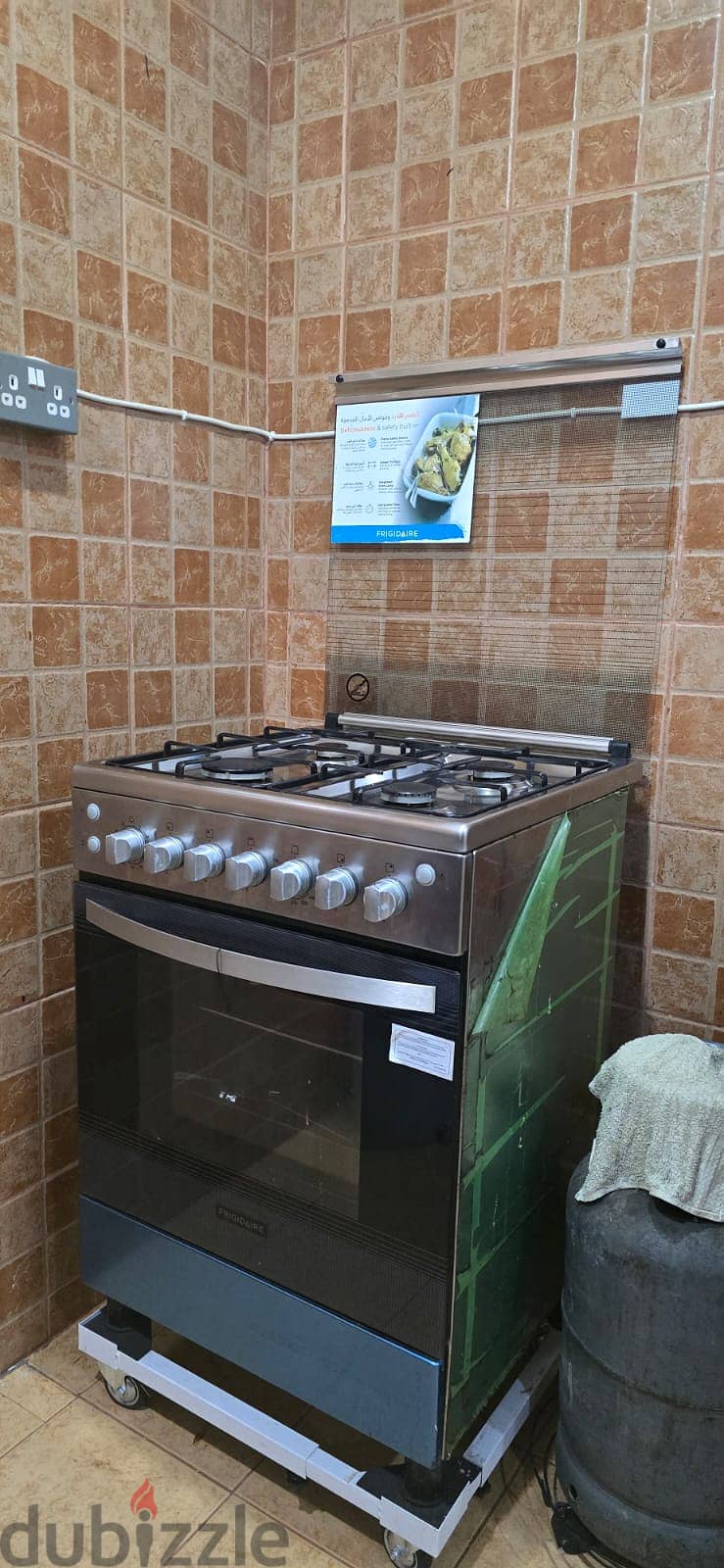 Gas Cooker with Oven 1