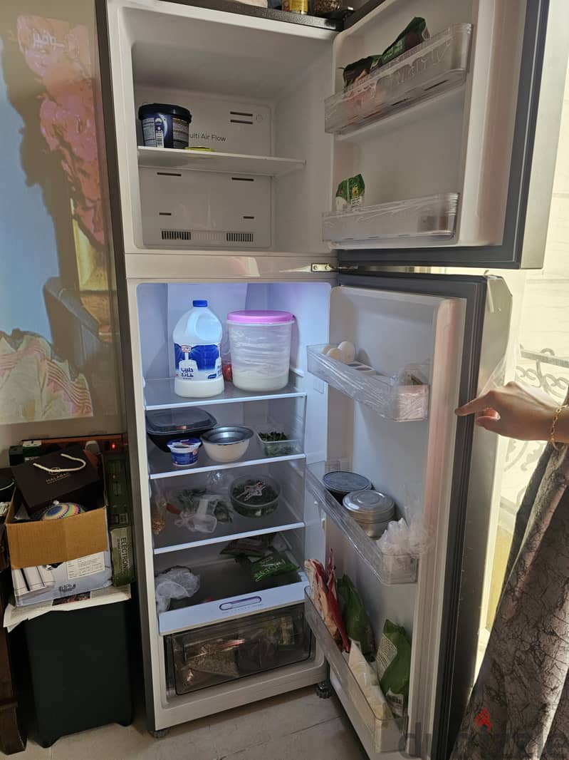 6 months old refrigerator for sale in Mangaf Block 4 1