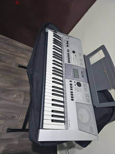 yamaha keyboard/piano