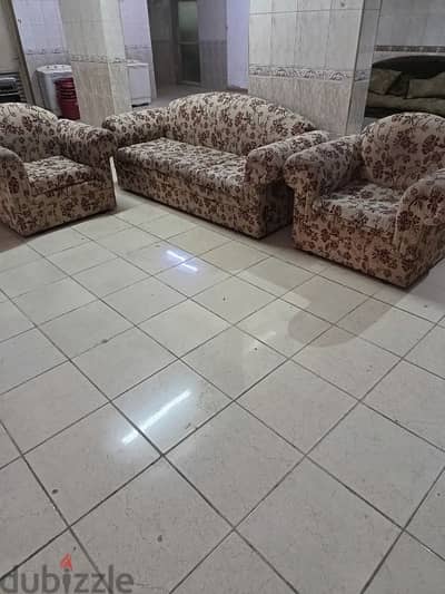 Three-piece living room, two chairs and a sofa, clean and strong