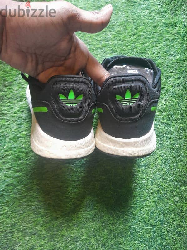 Size 46 Adidas Original Shoes 3