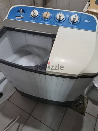 LG 6 kg washing machine works well