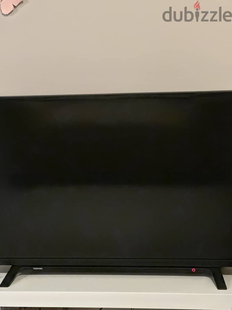 Toshiba 40 inch LED TV 0