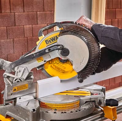 Dewalt DWS713-B2 1600W Aluminum Miter Saw