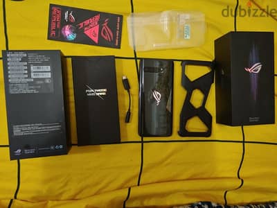 Asus rog 3 strix edishion 12 gb ram 256 GB storage mamery 6000 battery