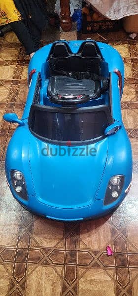 kids battery car for sale in excellent condition 5