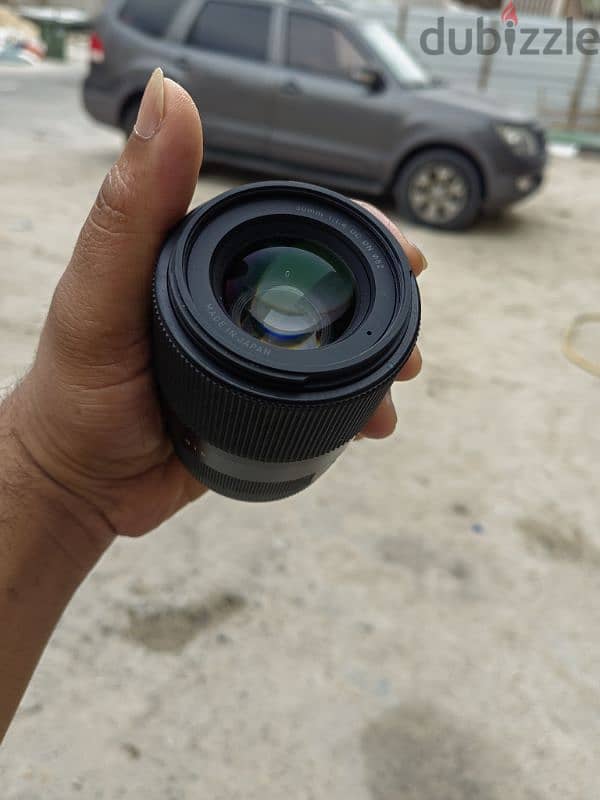 Sigma f-1.4 30mm prime lense like new for Sony E-Mount 1