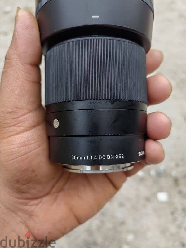 Sigma f-1.4 30mm prime lense like new for Sony E-Mount 5