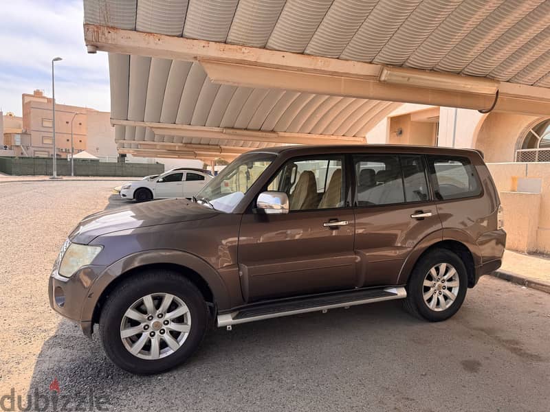 Mitsubishi Pajero 2011 0