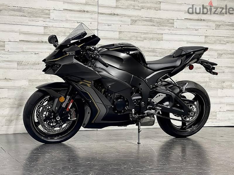 2023 Kawasaki ninja ZX-10RR (+97466574363) 1