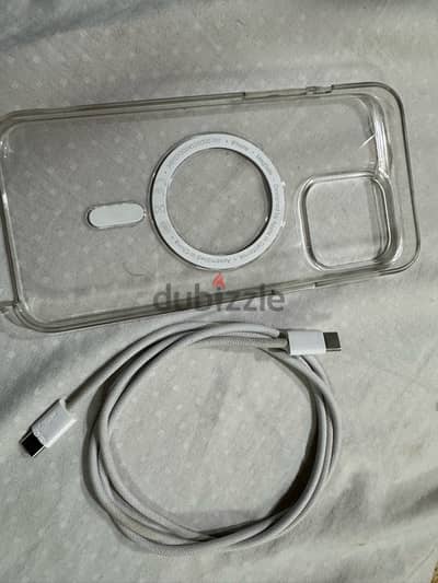 iPhone 15 pro max original cover and cable