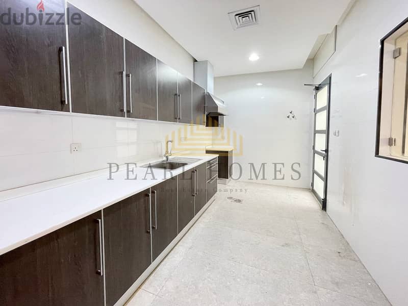 Floor for Rent in Rumaithya 7