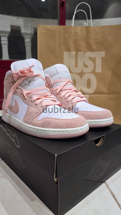 Air Jordan 1 Mid SE