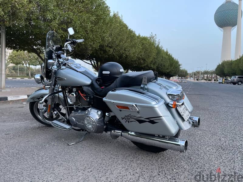 2012 Harley Davidson Dyna Switchback. 33,000 KM Only 3