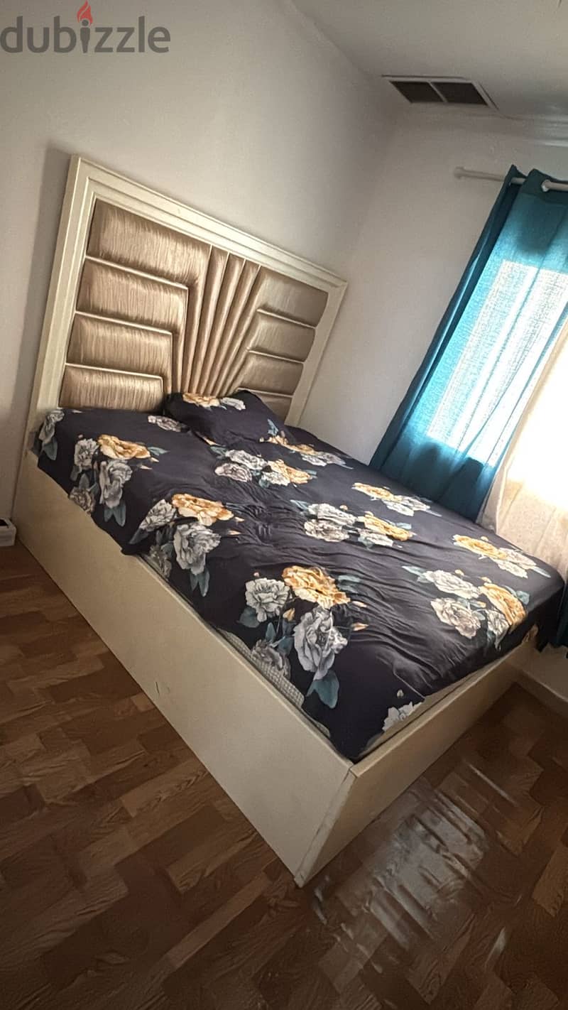 Double bed with mattress 2