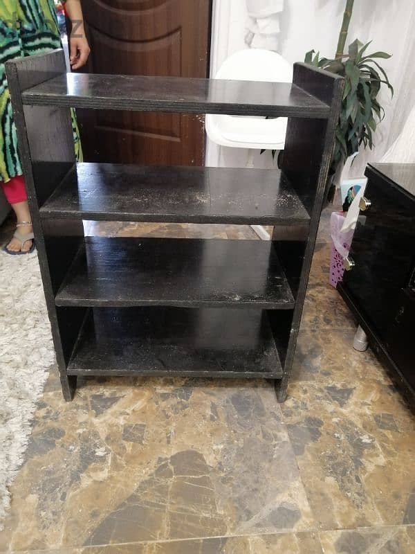 shoe rack can be used for books also 0