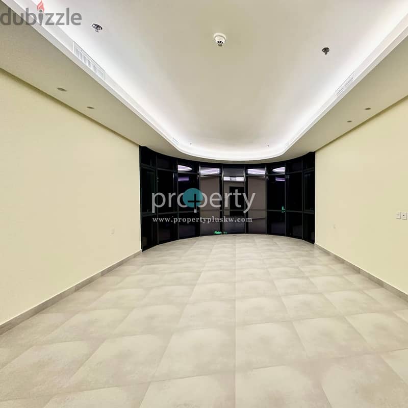 Modern Penthouse with Roof for rent in salmiya 5