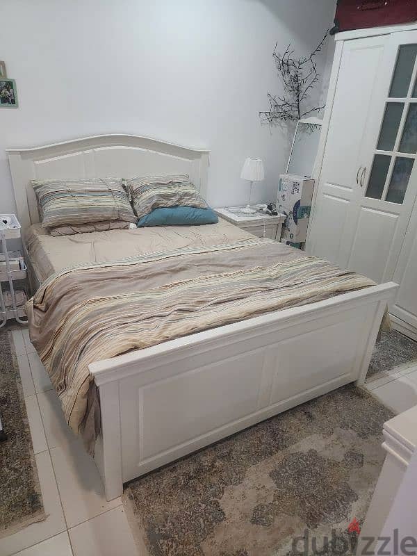 bed room in a good condition 1