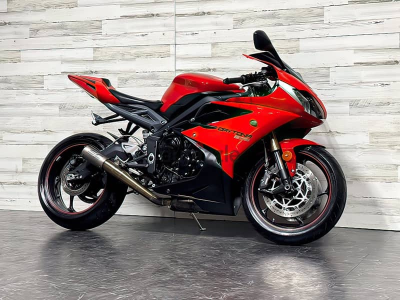 2015 Triumph Daytona 675  (+97466574363) 1