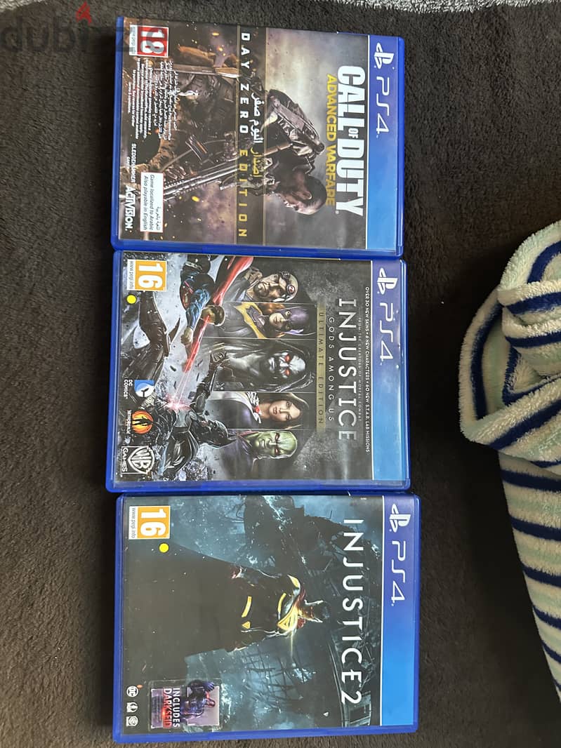 PS4 PRO PRISTINE CONDITION RARE DEAL A LOT ACCESORIES 2