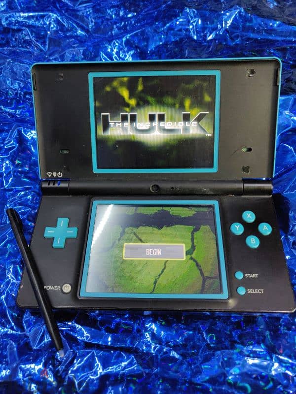 NINTENDO DSi GAME CONSOLE 8