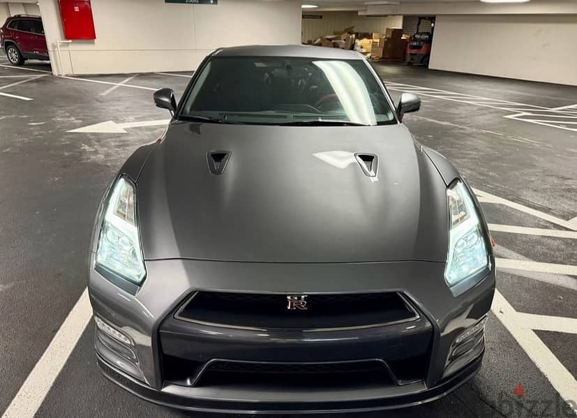 Nissan GT-R 2015 Sport 0