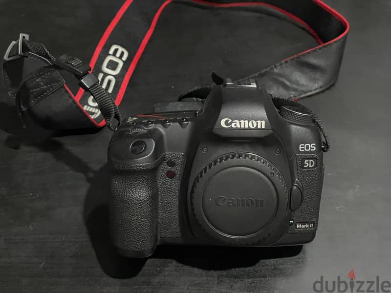 Canon EOS 5D Mark II 0