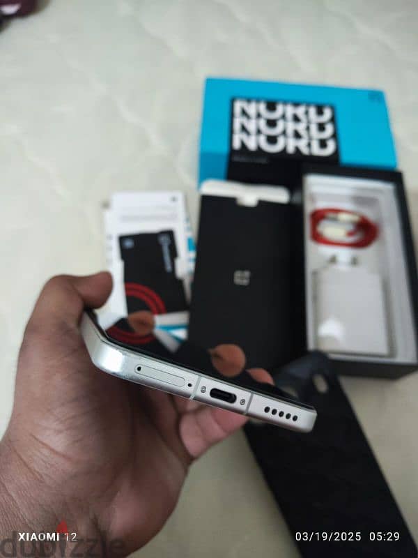 One plus Nord 4 silver 12GB Ram 3