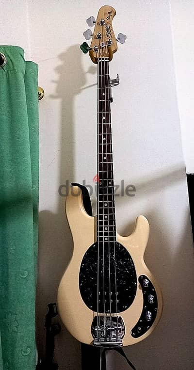 Musicman  Stirling Stingray ray 4