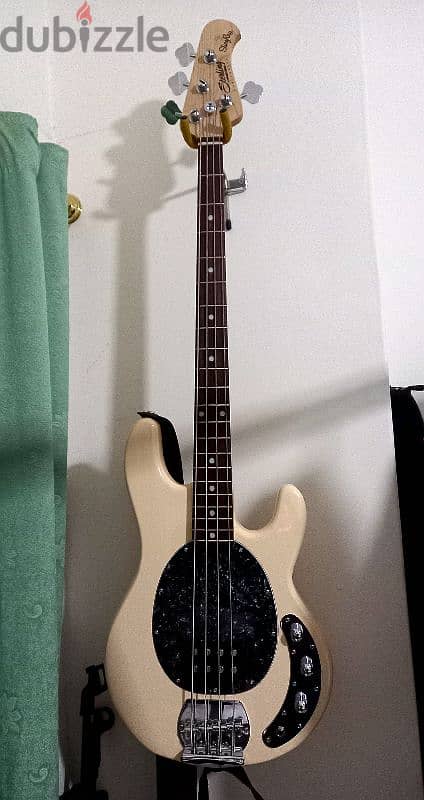 Musicman  Stirling Stingray ray 4 1