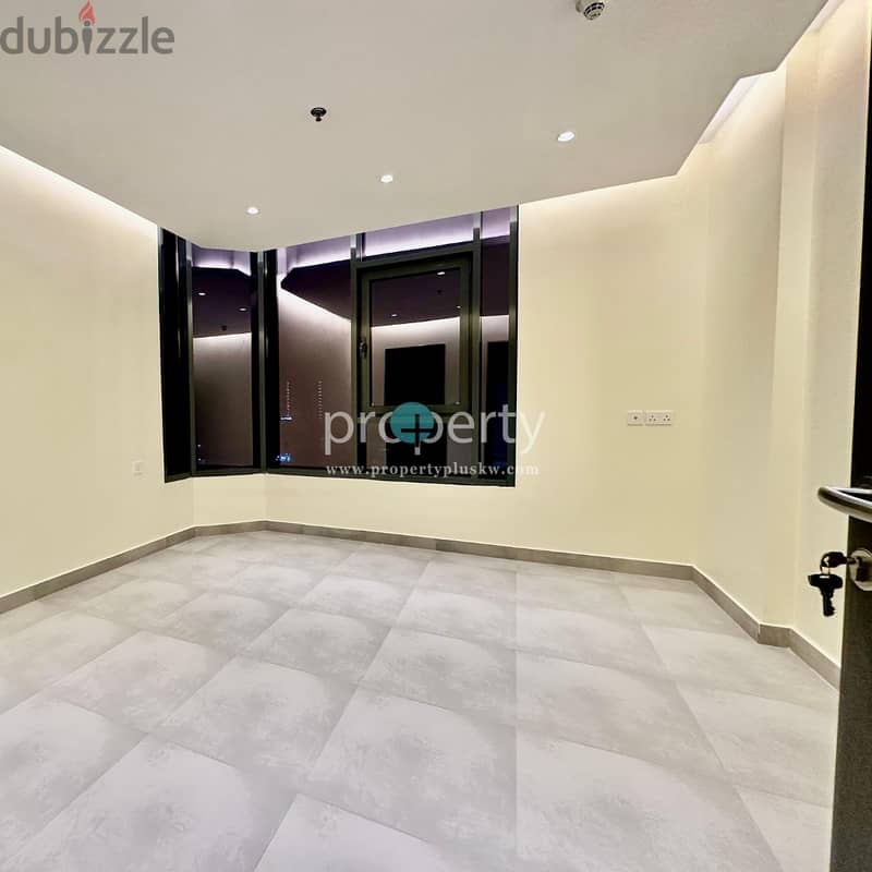 Modern Penthouse with Roof for rent in salmiya 1