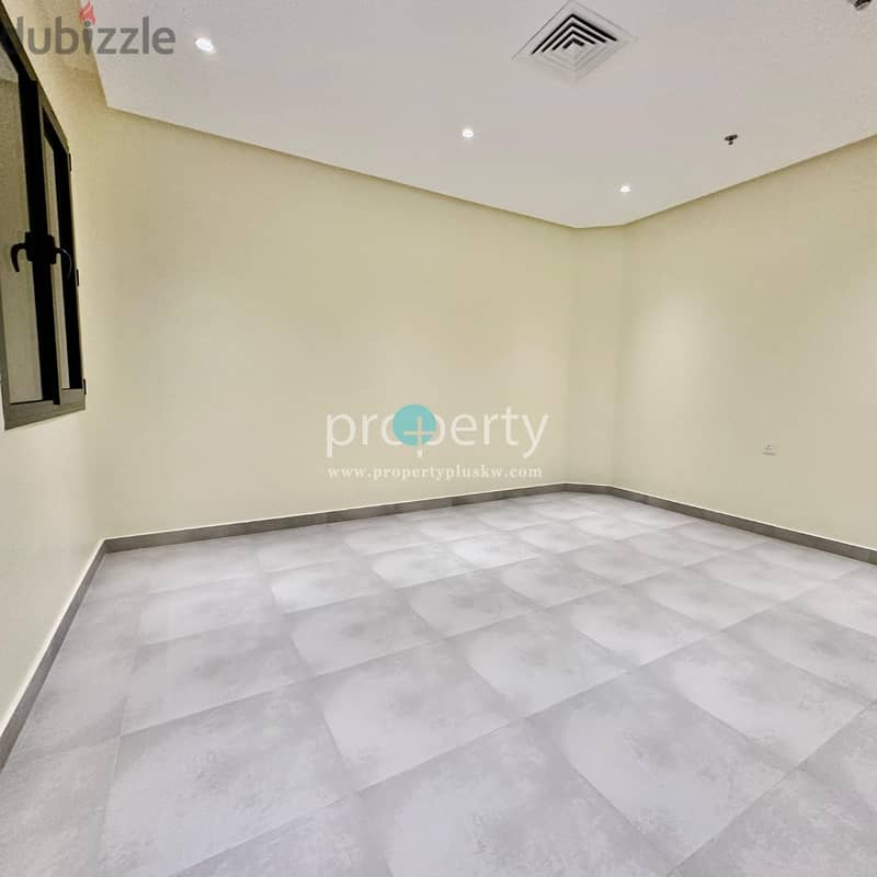 Modern Penthouse with Roof for rent in salmiya 8