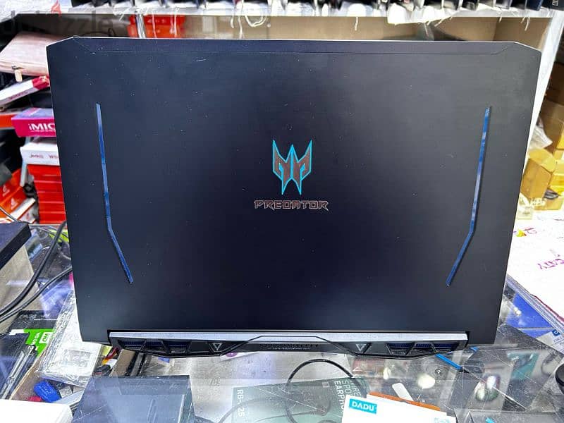 Acer Predator Core i7 + 32 GB RAM 0