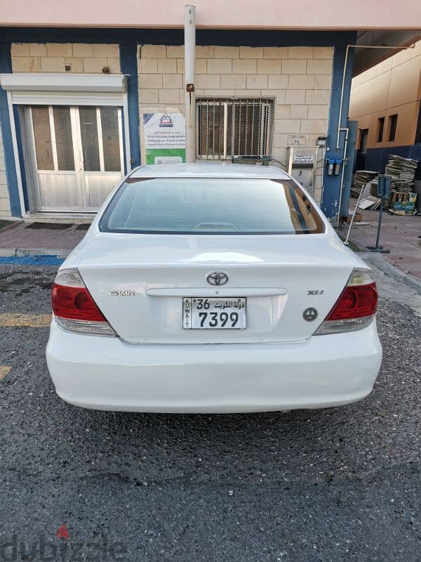 Toyota Camry 1900 2