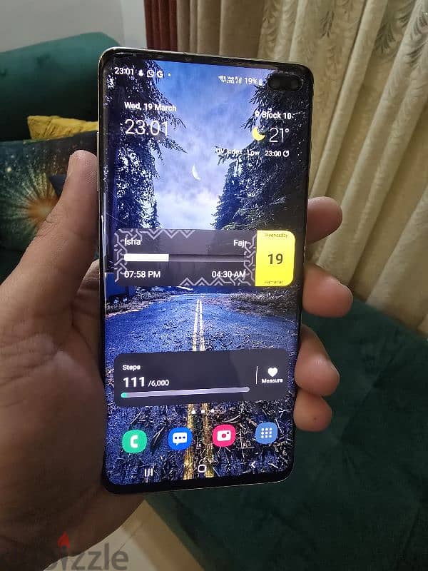 Samsung S10 plus 128 GB storage 0