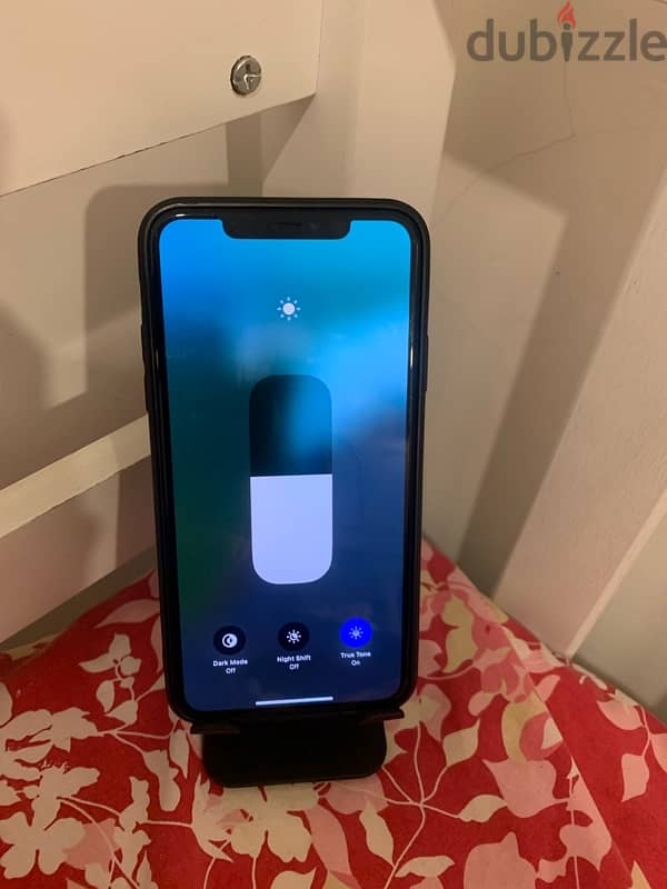 iPhone 11 Pro Max 256gb battery 100% and battery change only 5