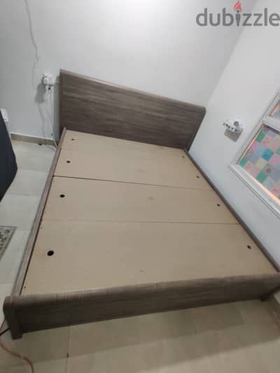 KingSize 210x200 cm Cot for Sale