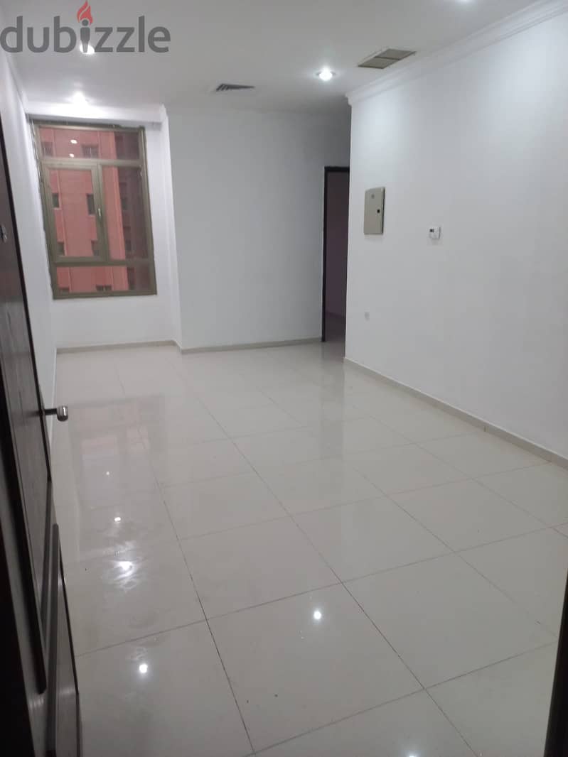 FLAT FOR RENT IN MANGAF 2Bhk Family 5