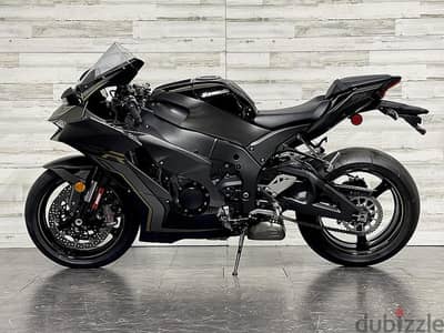 2023 kawasaki ninja ZX-10R (+97466574363)